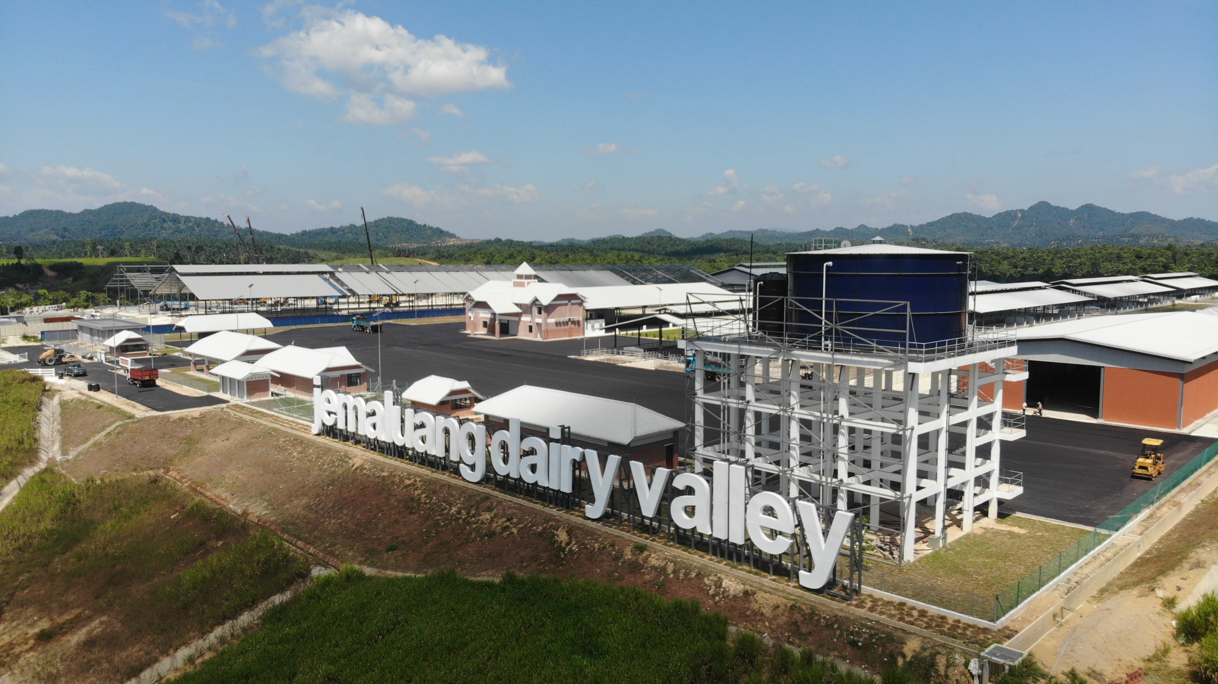 Jemaluang Dairy Valley, Johor